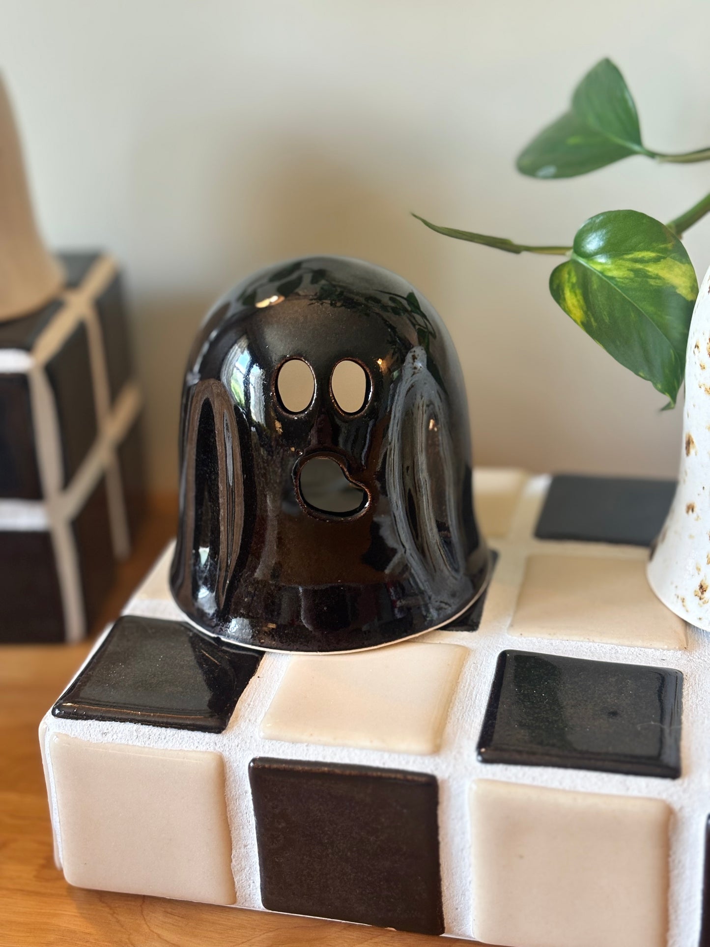Ceramic Halloween Decoration: Ghost Lantern for Tea Light or Cone Incense