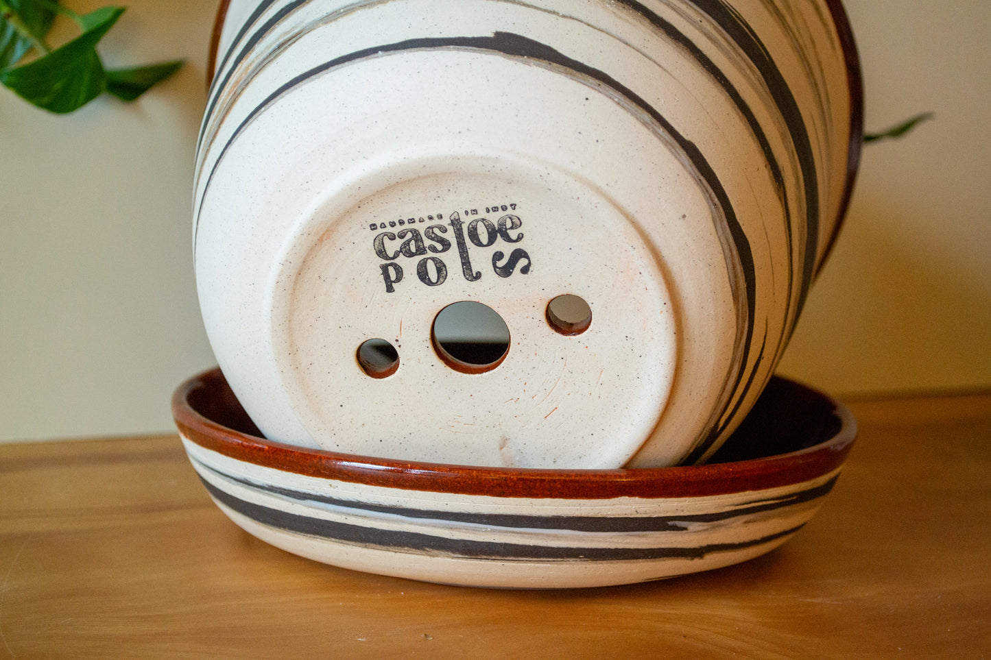 Marbled Planter with Drip Plate - 8 in diameter