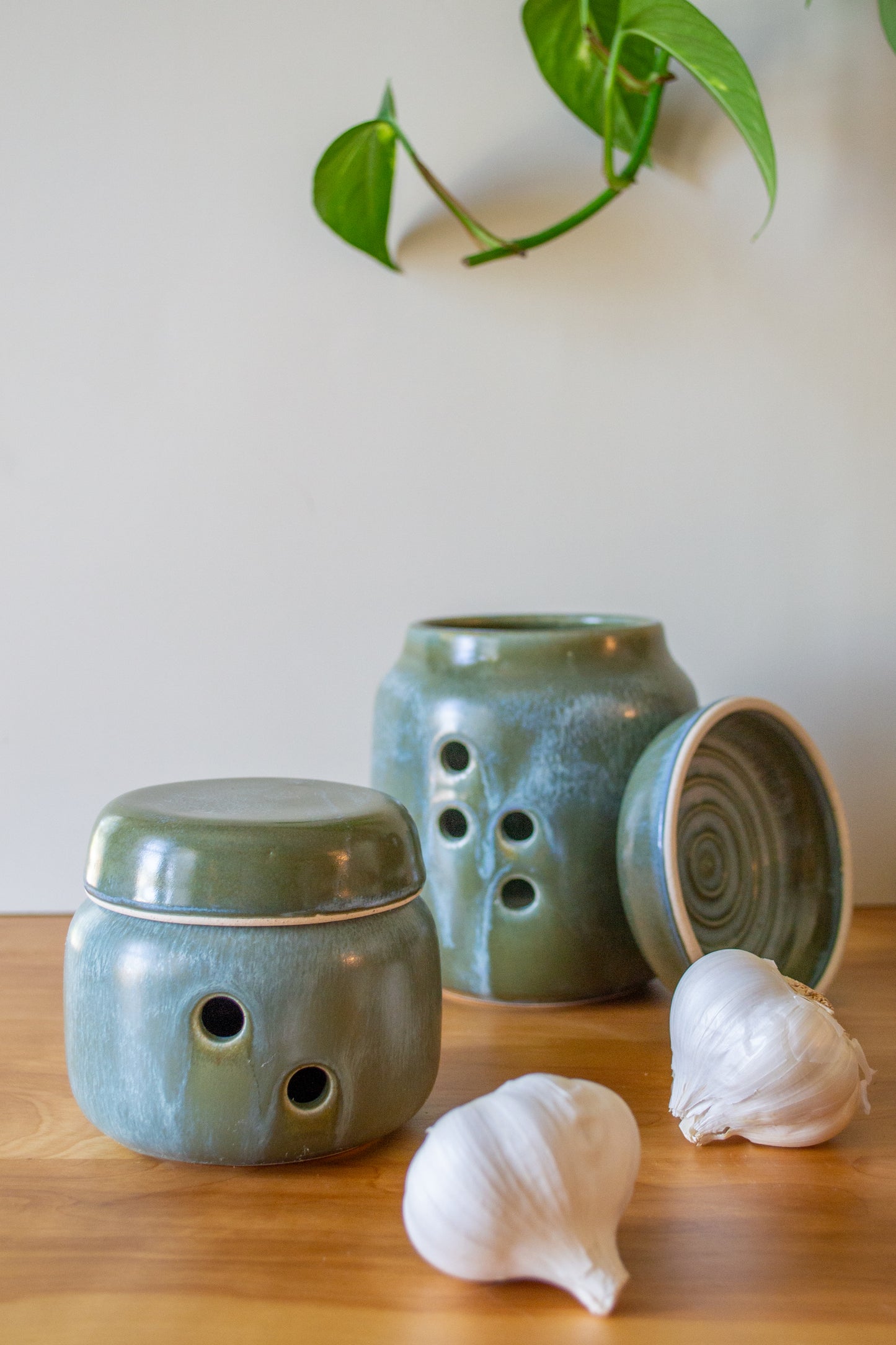 Garlic Jar with Grater Lid | Small and Large | Farmers Market Collection