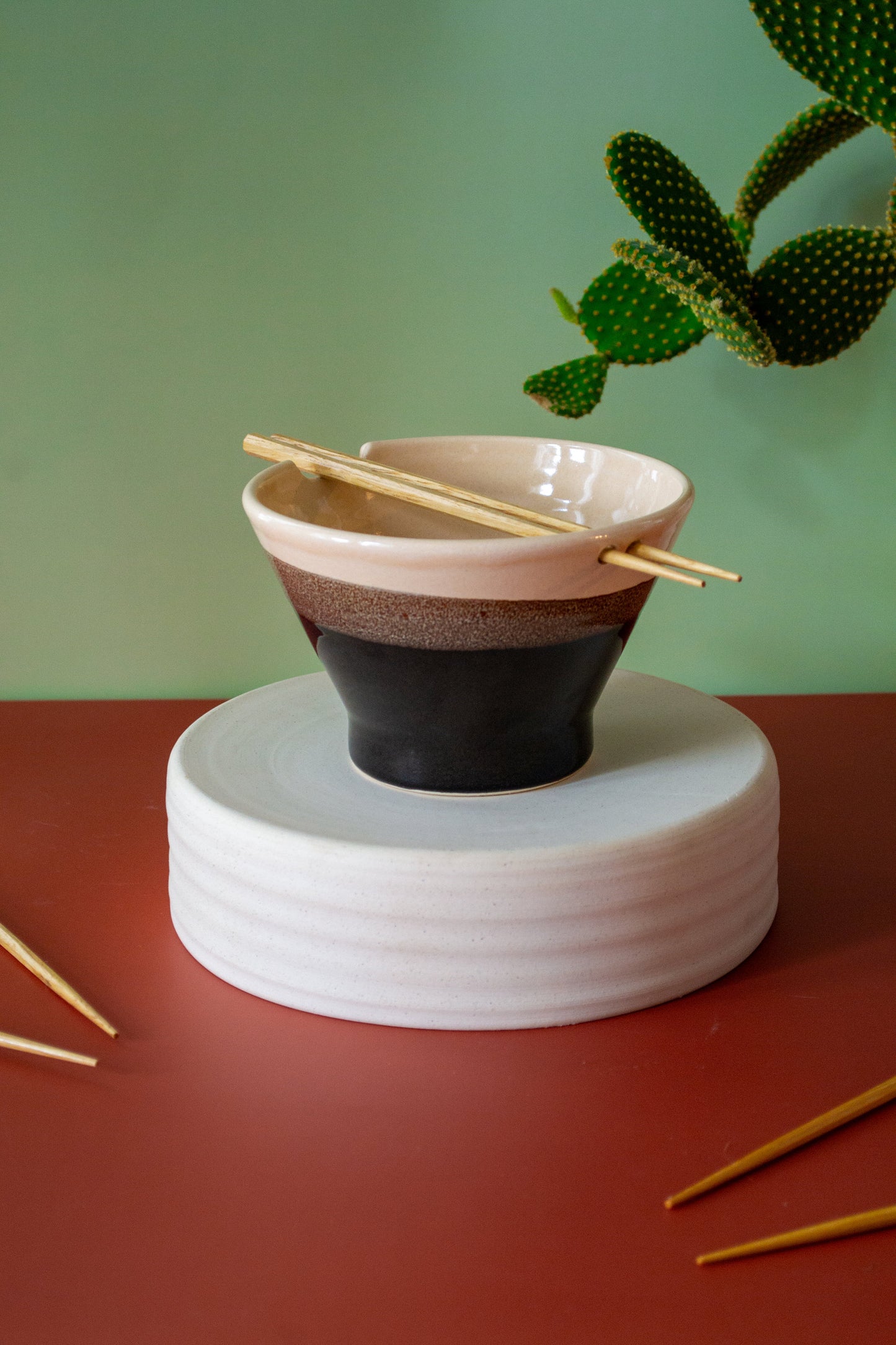 Ceramic Ramen Bowl with Holes for Chopsticks